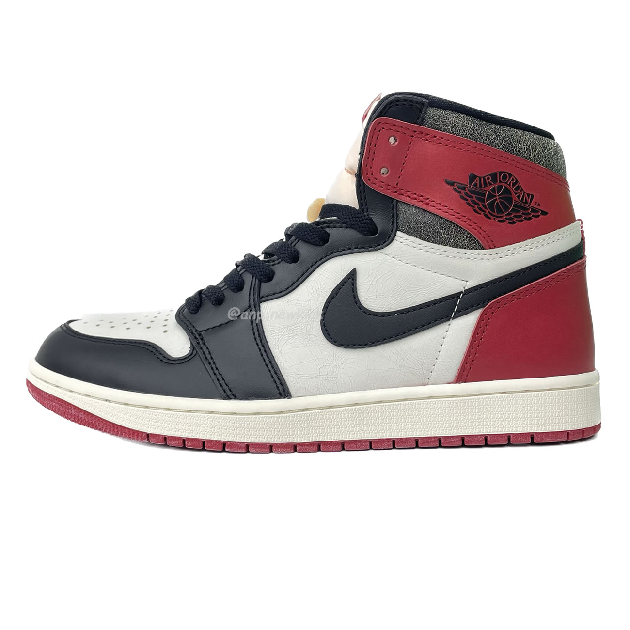 Air Jordan 1 Retro High Og Black Toe Chicago (1) - newkick.vip